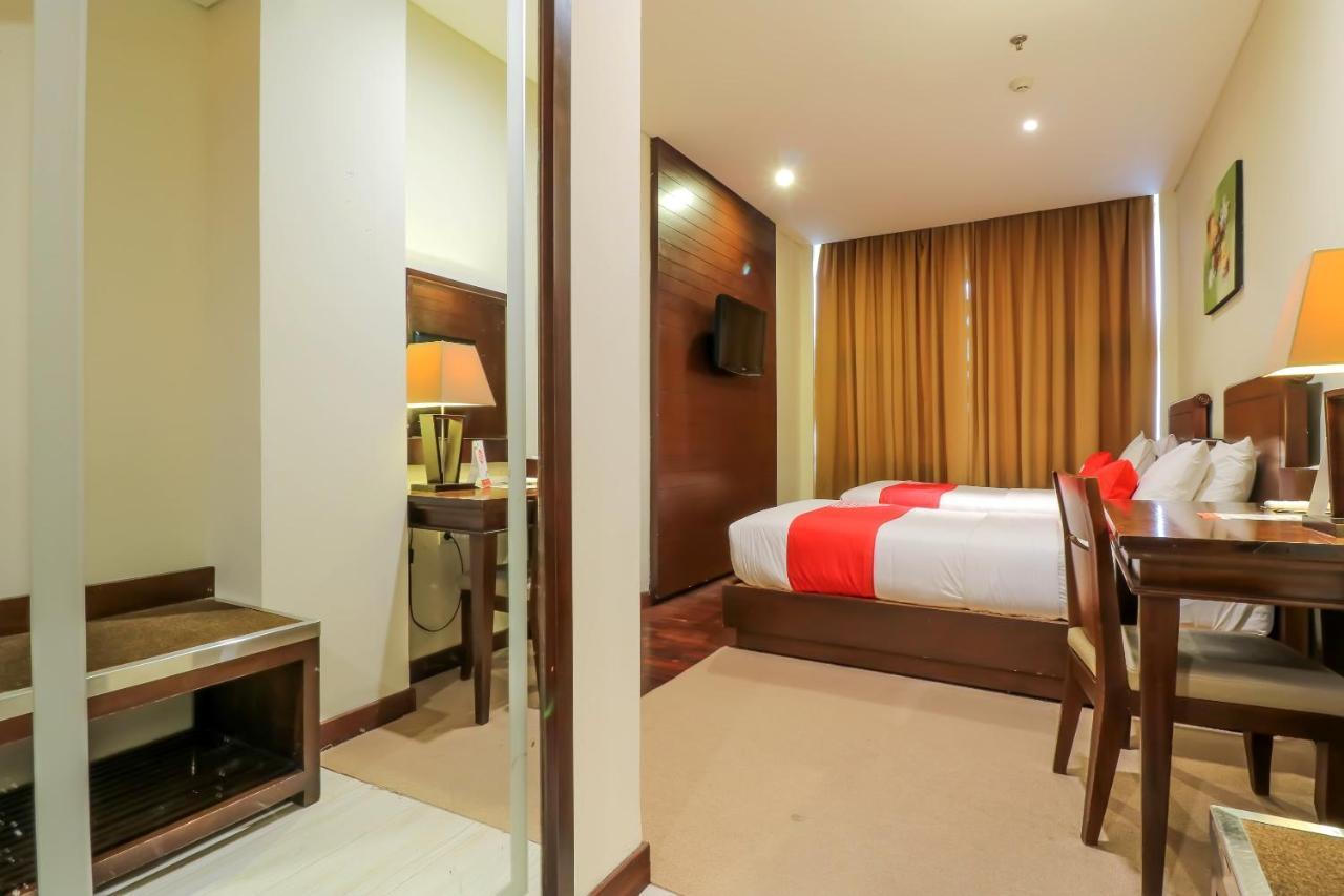 Capital O 2114 Grand Jimbaran Boutique Hotel Екстериор снимка