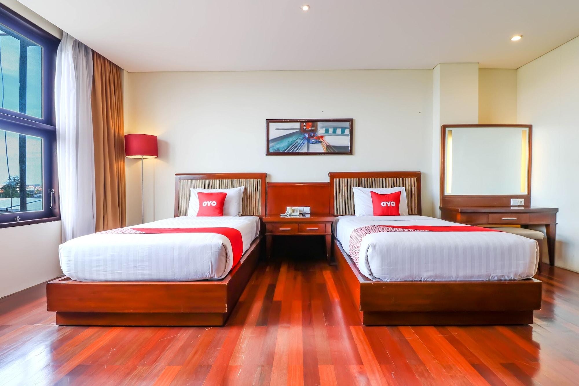 Capital O 2114 Grand Jimbaran Boutique Hotel Екстериор снимка