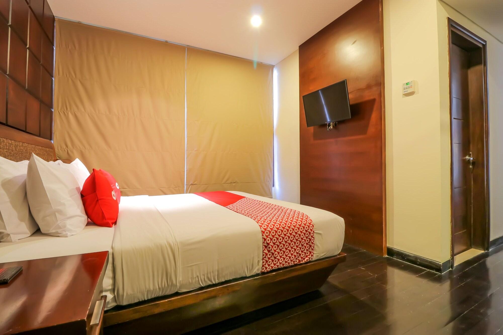 Capital O 2114 Grand Jimbaran Boutique Hotel Екстериор снимка