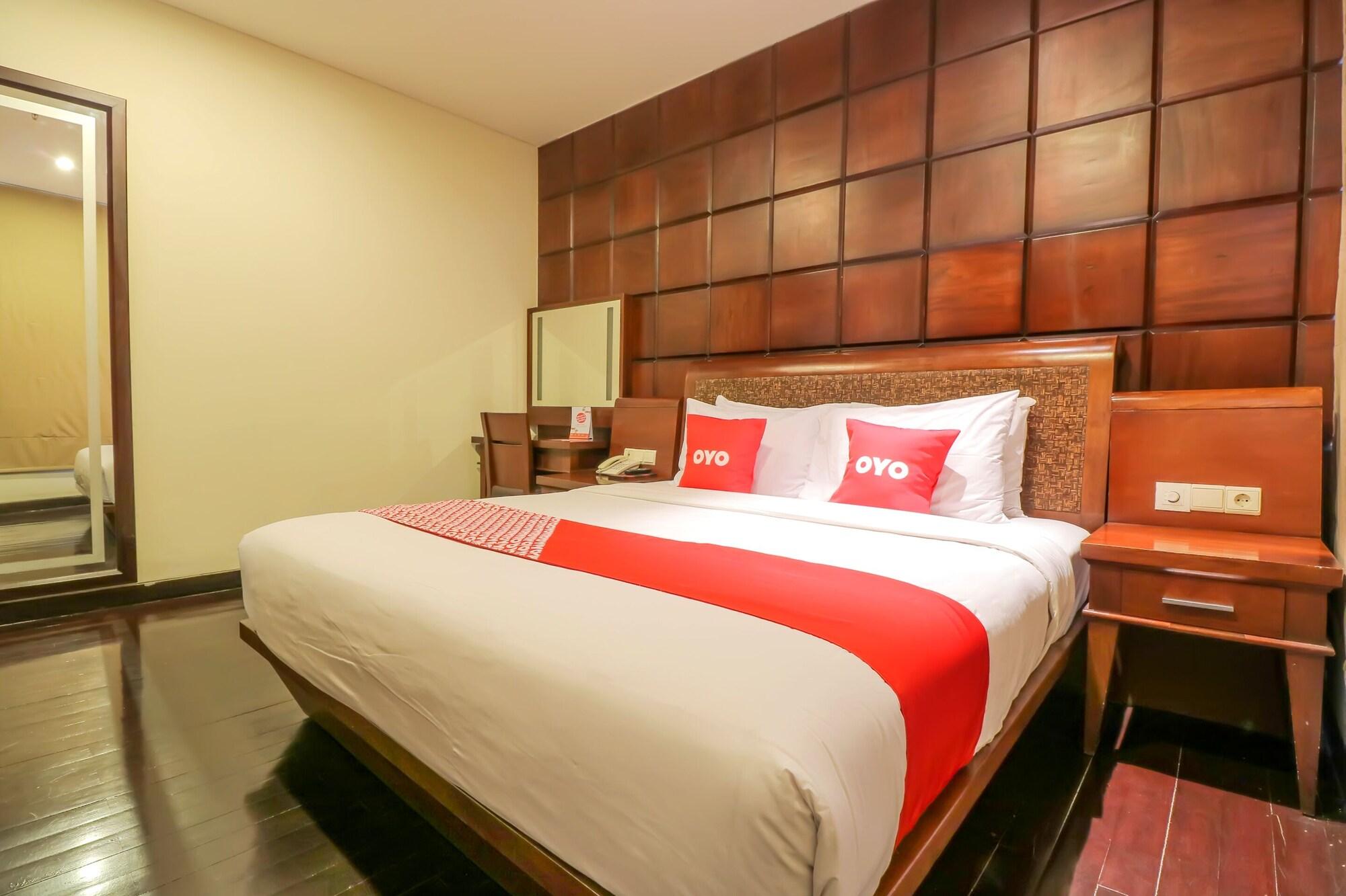 Capital O 2114 Grand Jimbaran Boutique Hotel Екстериор снимка