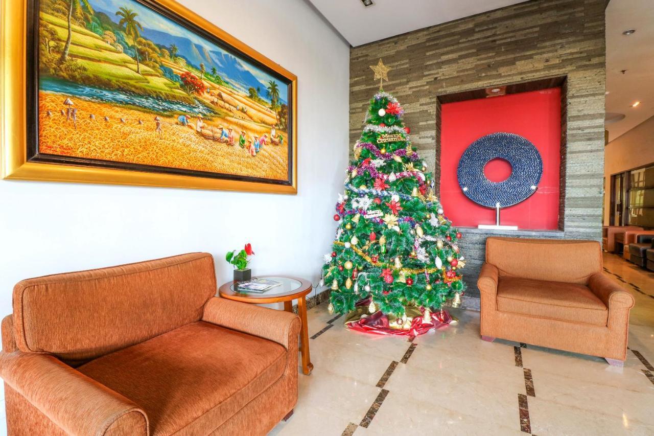 Capital O 2114 Grand Jimbaran Boutique Hotel Екстериор снимка