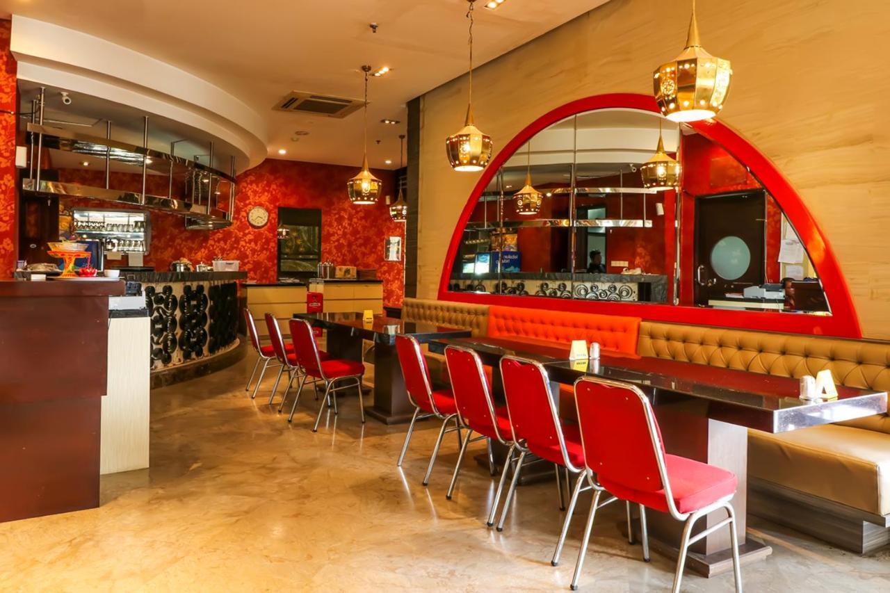 Capital O 2114 Grand Jimbaran Boutique Hotel Екстериор снимка